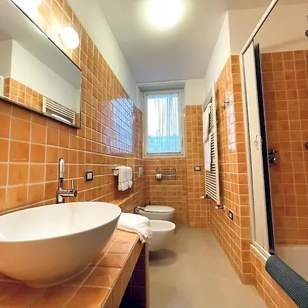 דירה Modern In Historic Center *